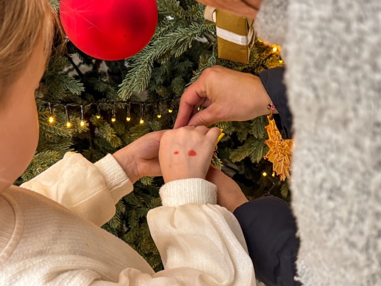 Weihnachtsbaumschmuecken2025 190